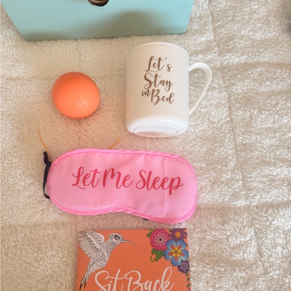 Cozy Night In Gift Set - Picture 3 of 3